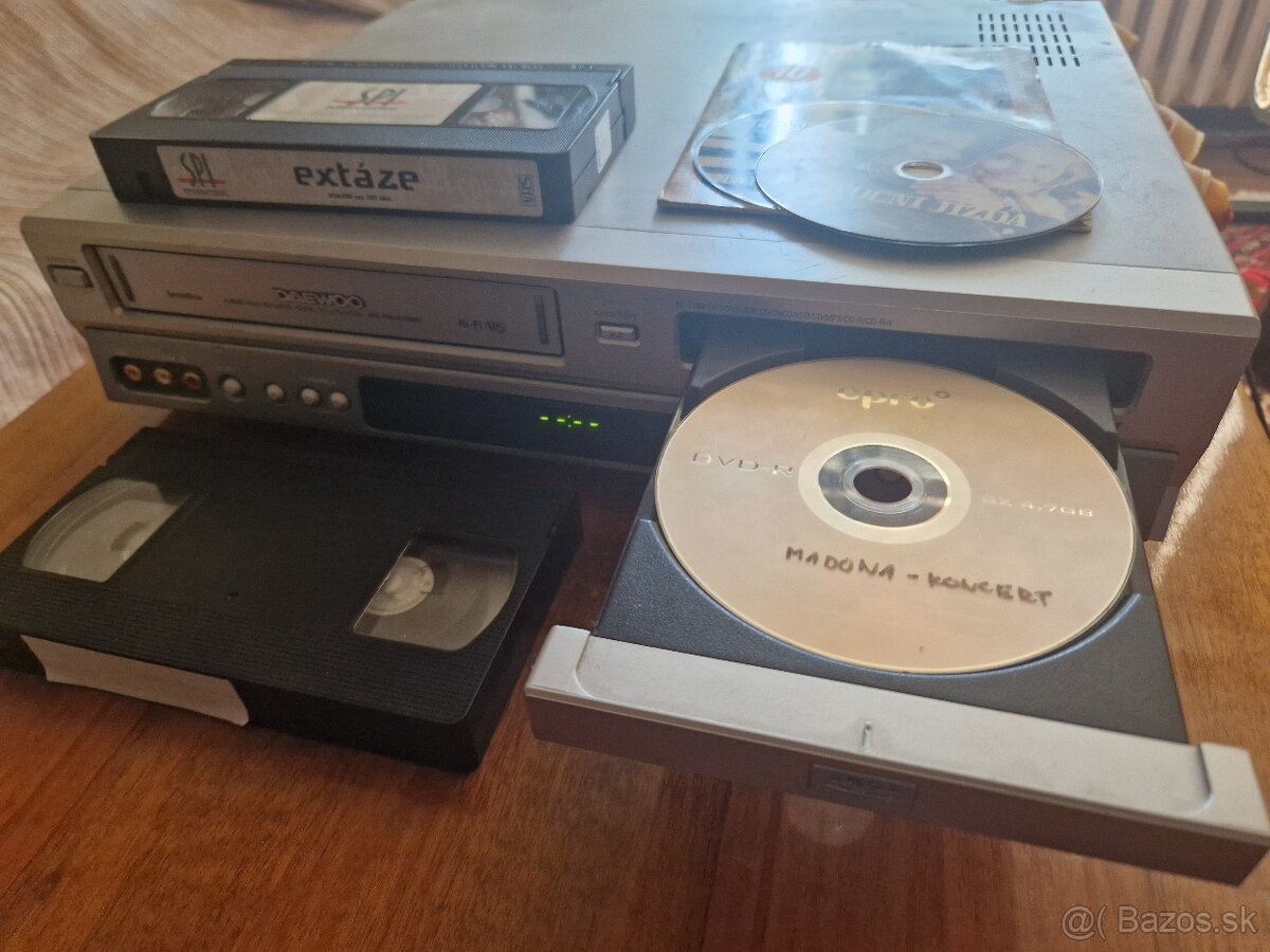 VHS 2V1 HiFi Daewoo PANASONIC VHS CD DVD videorekordér -