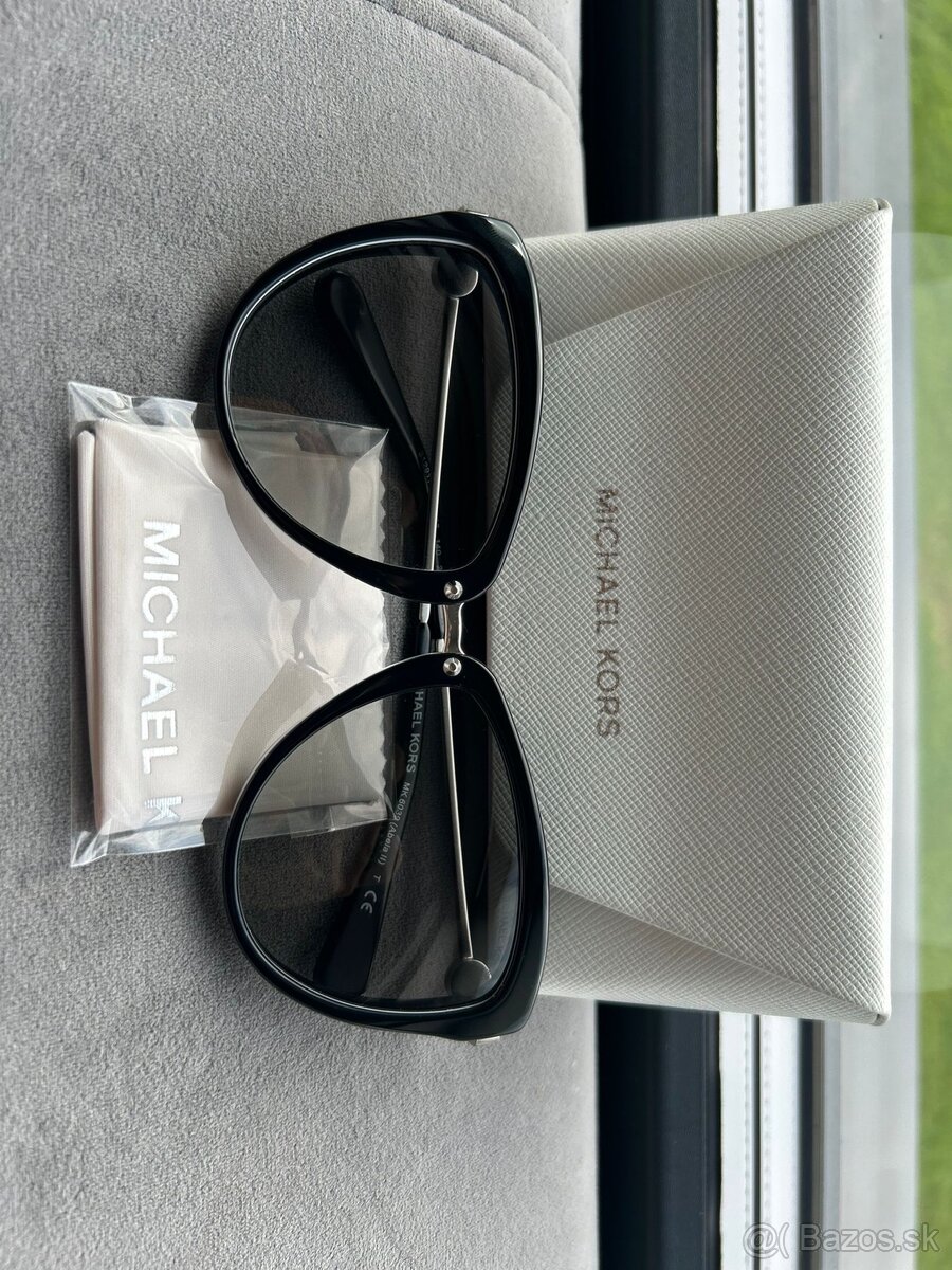 Dámske slnečné okuliare Michael Kors