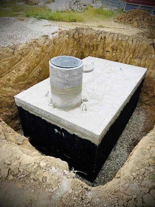 Betónová žumpa 12 m³ – kvalitná, vodotesná, doprava