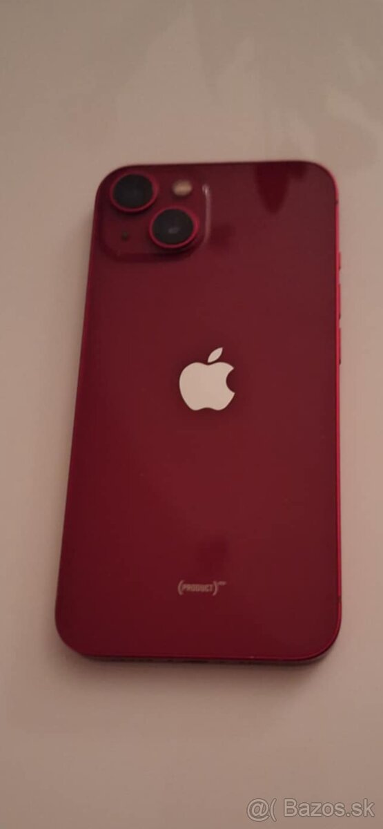 iphone 13 červený