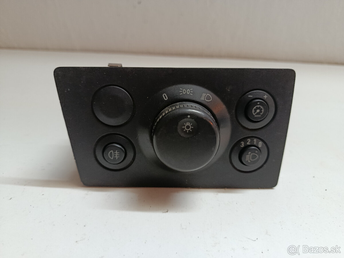 vypinac svetiel opel zafira b 13205863 20€