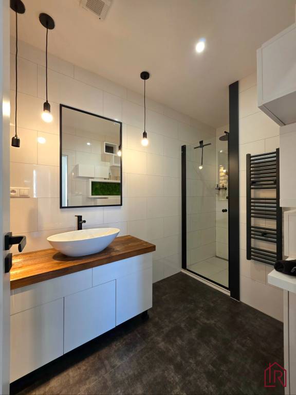 2 izbový, balkón, novostavba, dokončená, zariadená, park. mi