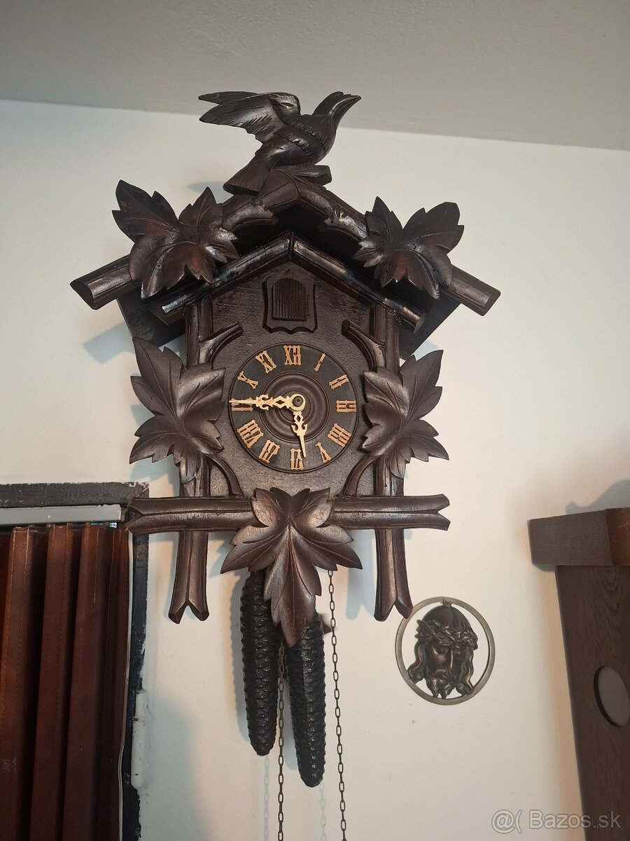 Predám funkčné starožitné veľké kukučky kukajú pol a celú ho