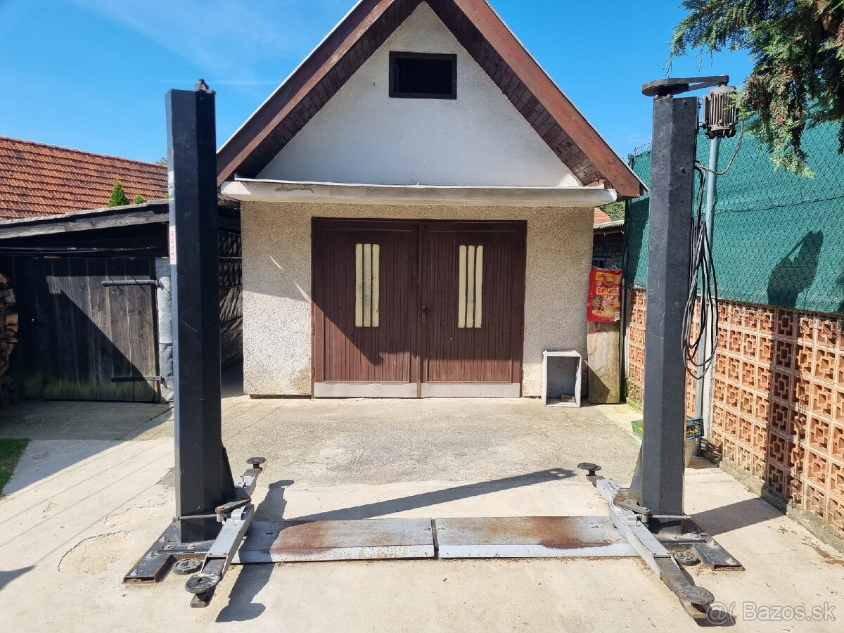 Dvojstlpovy zdvihák 3 t