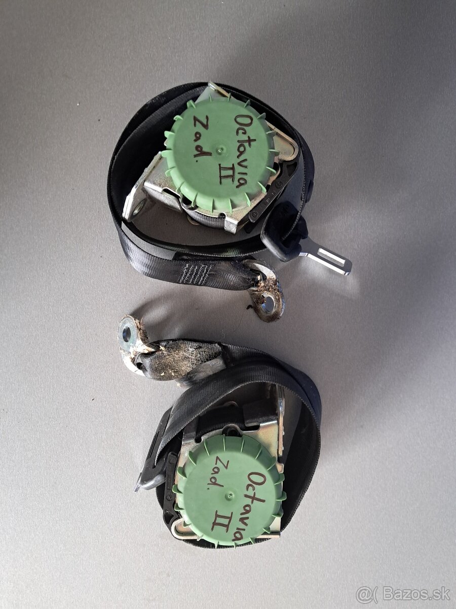 Škoda octavia 2 zadne pasy