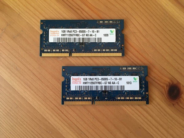 Predam pamate pre notebook znacky Hynix 2x1GB DDR3
