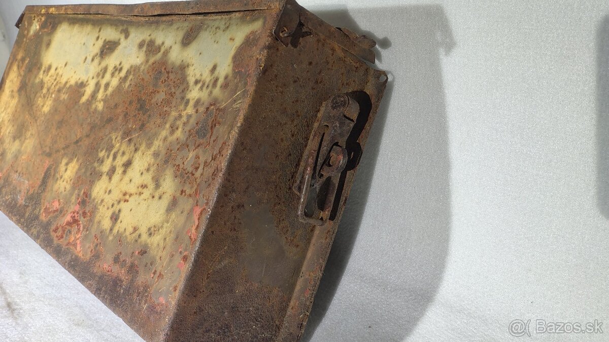 Plechový box wehrmacht technika
