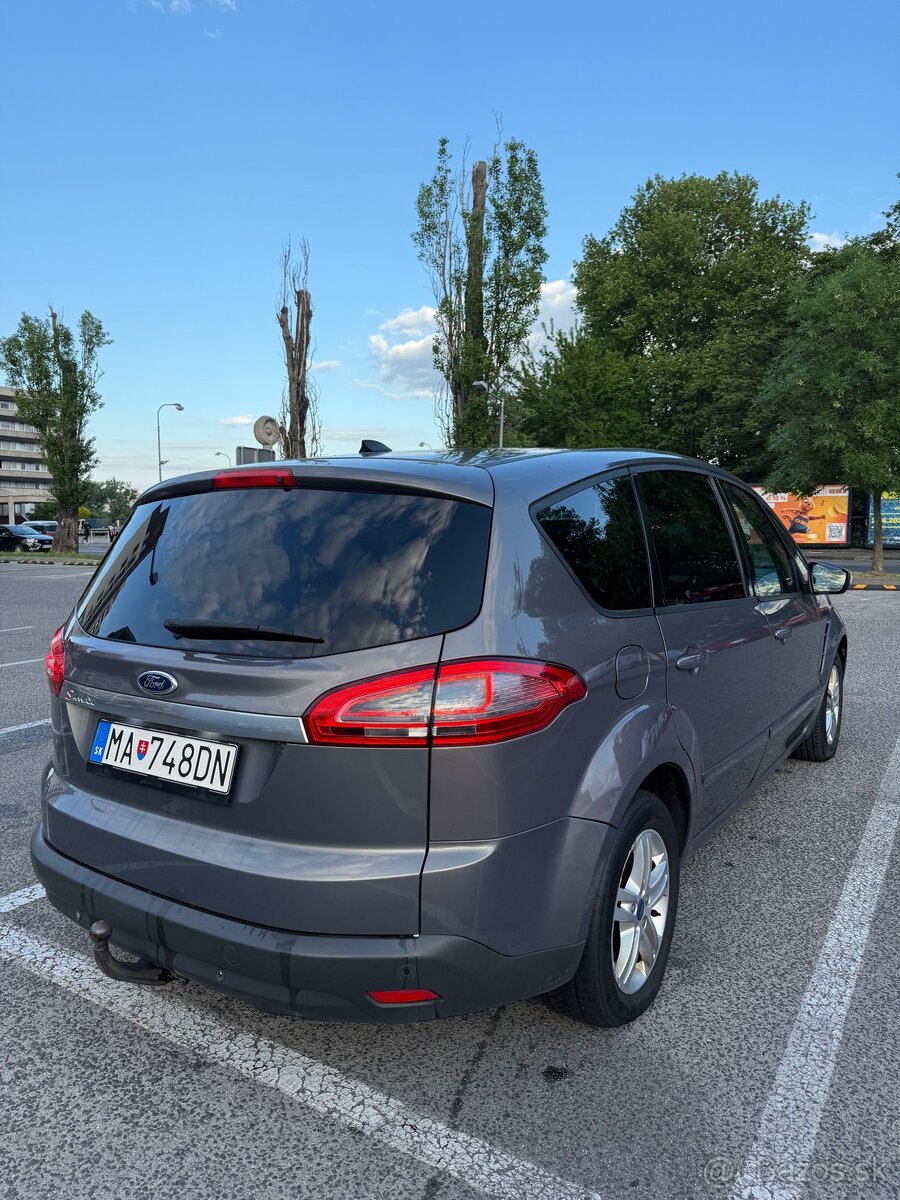 Predàm ford S-MAX