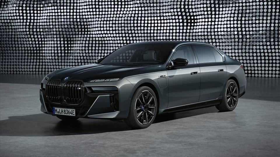 Alu sada BMW G70 seria 7 R20 zimné