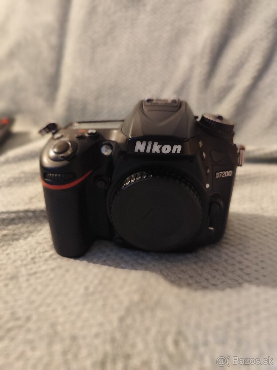 Nikon D7200
