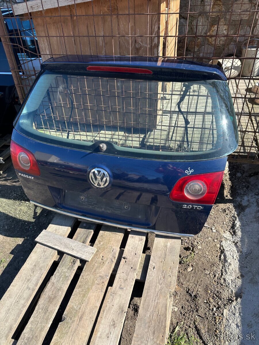 Kufrové dvere na autá zn. Škoda a Volkswagen