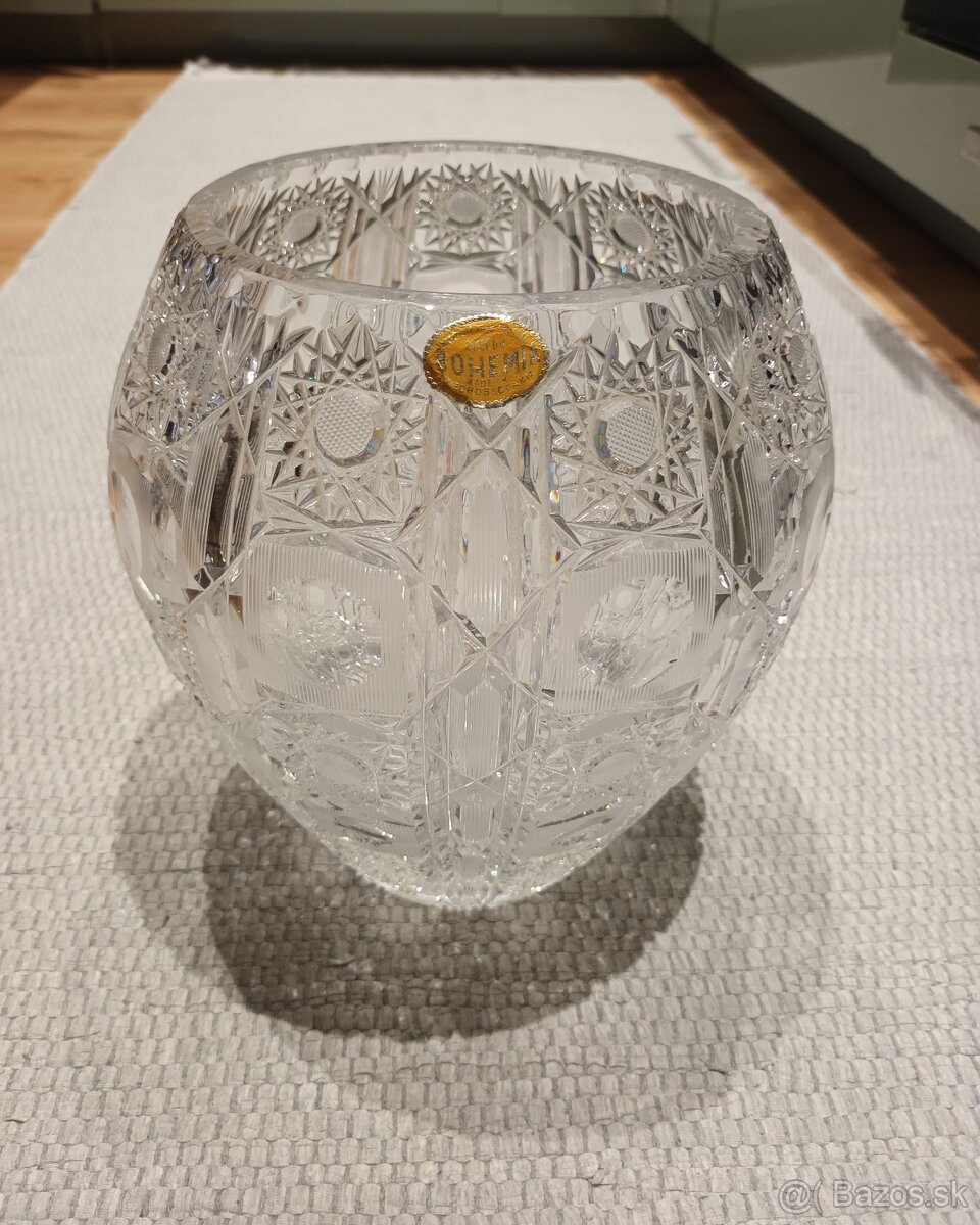 Brúsené sklo Bohemia Crystal - baňatá váza
