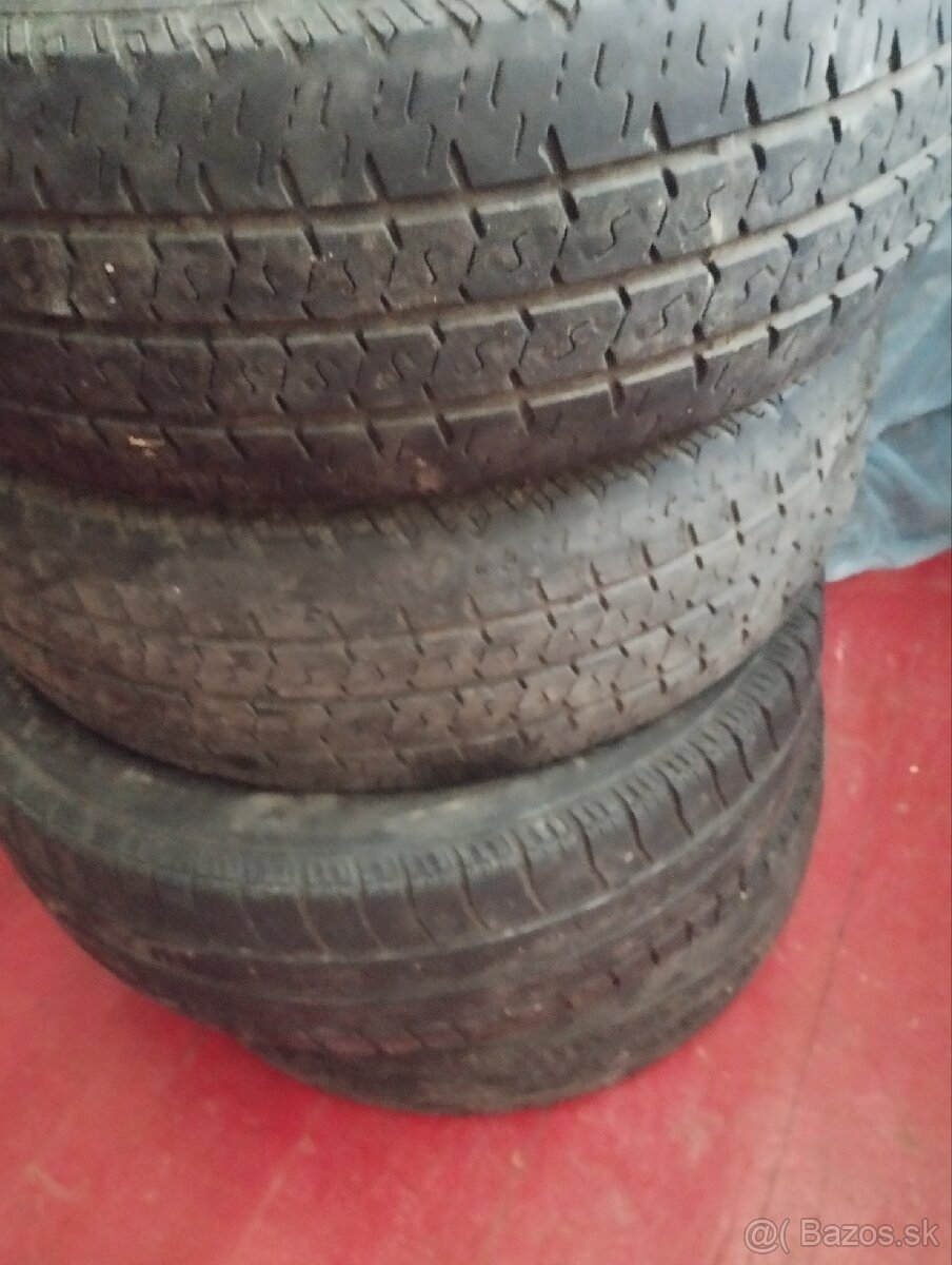 Pneumatiky 205/65 R16 C 107/105T