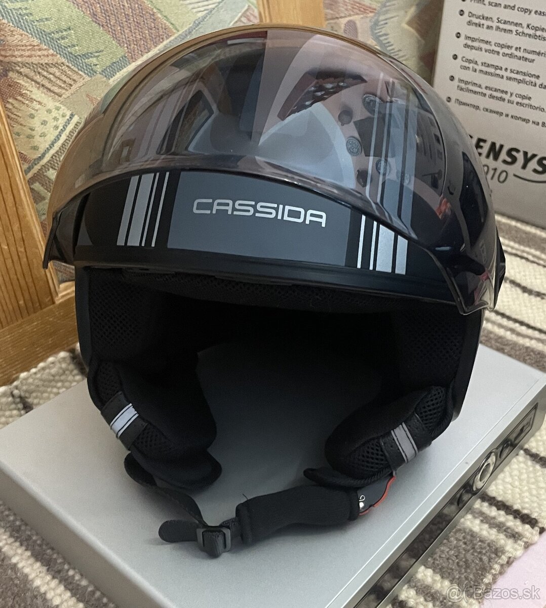 Prilba na motorku Cassida aj s náhradný plexi