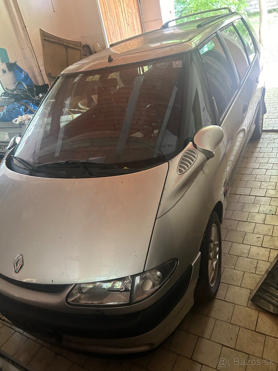 Renault Espace 2.2 dci