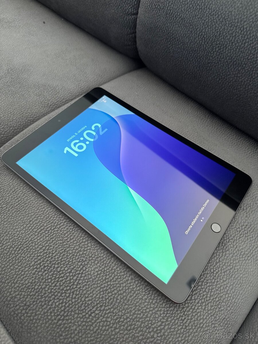 Apple iPad 9.Gen 64gb Wi-Fi Šedý