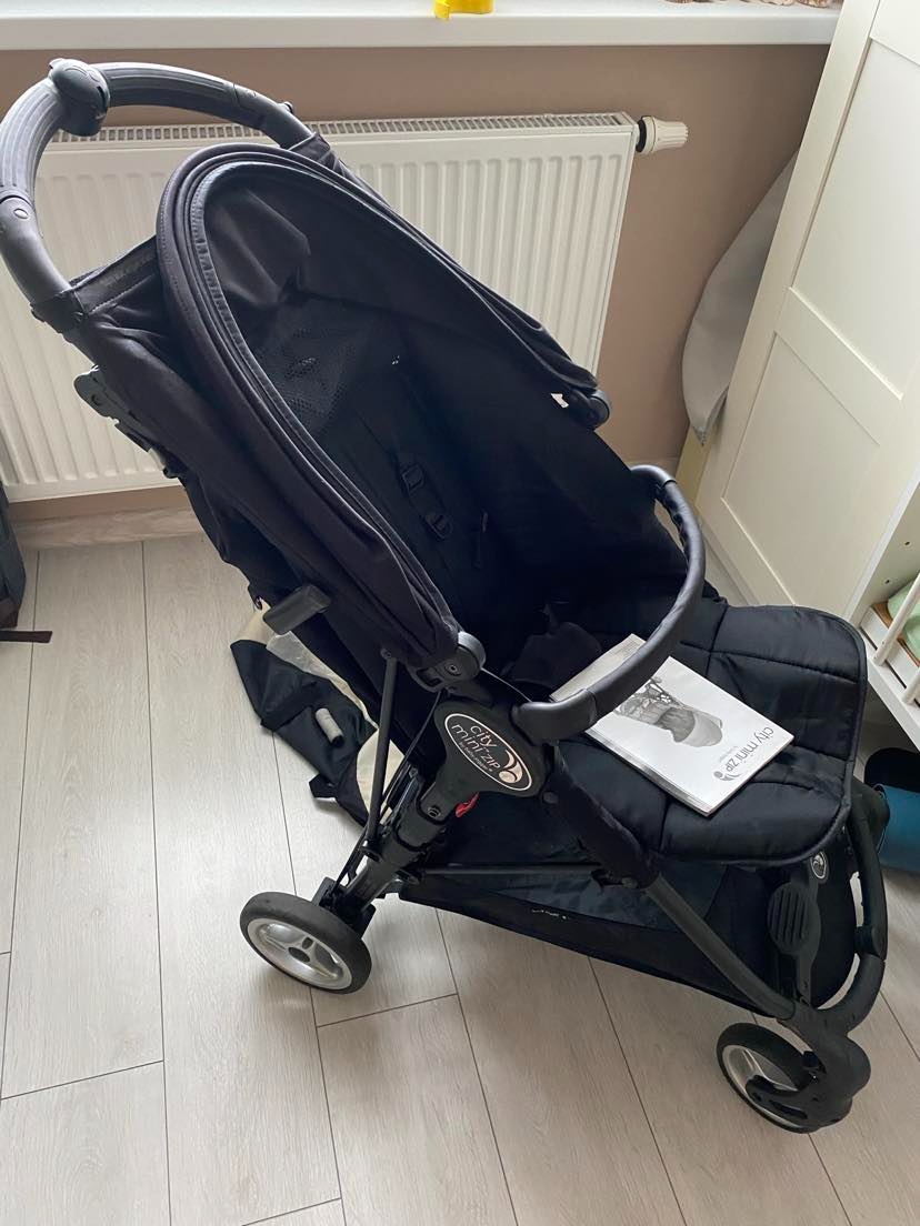 Baby Jogger City Mini Zip, čierny