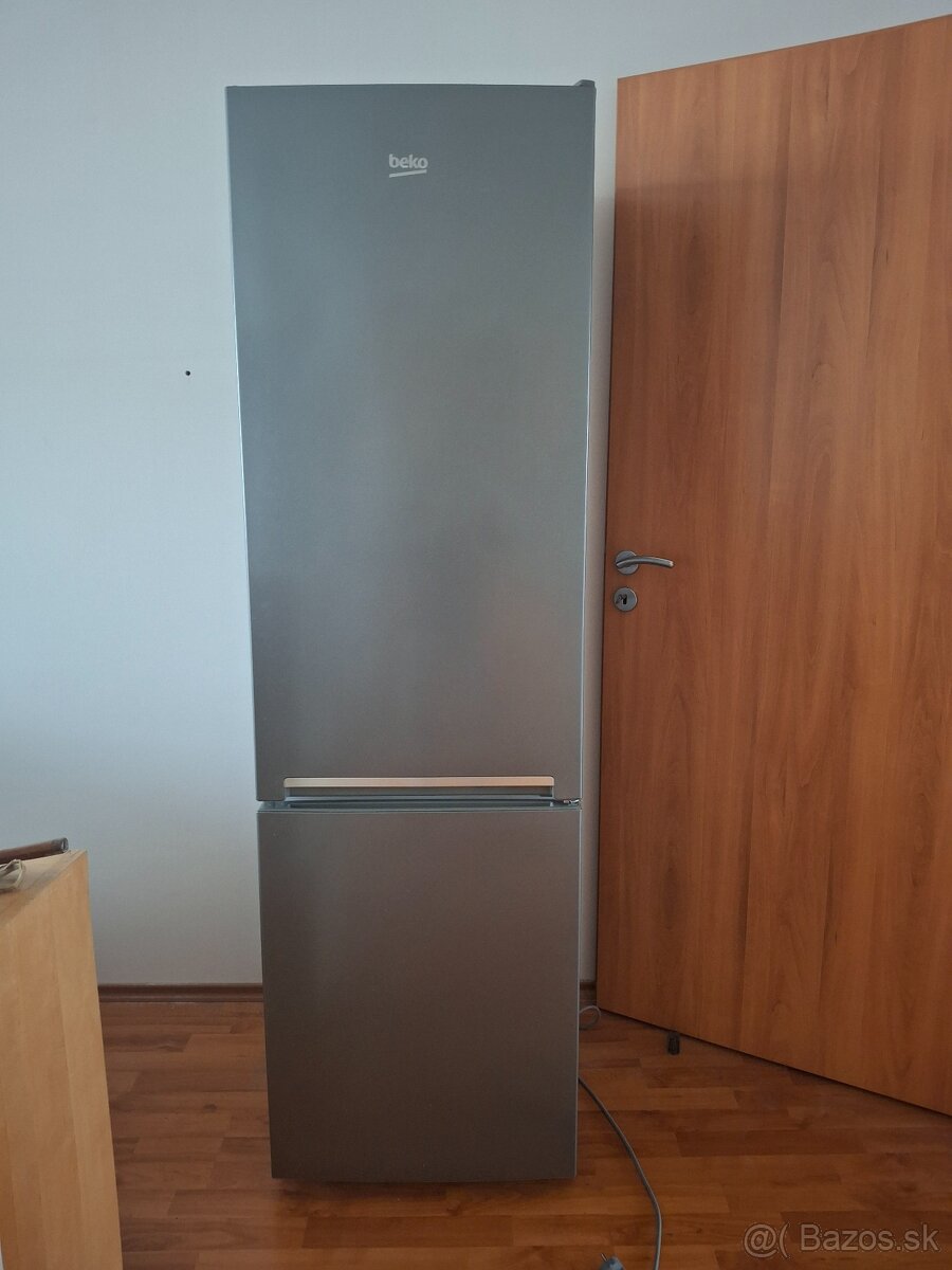 Chladnička s mrazničkou