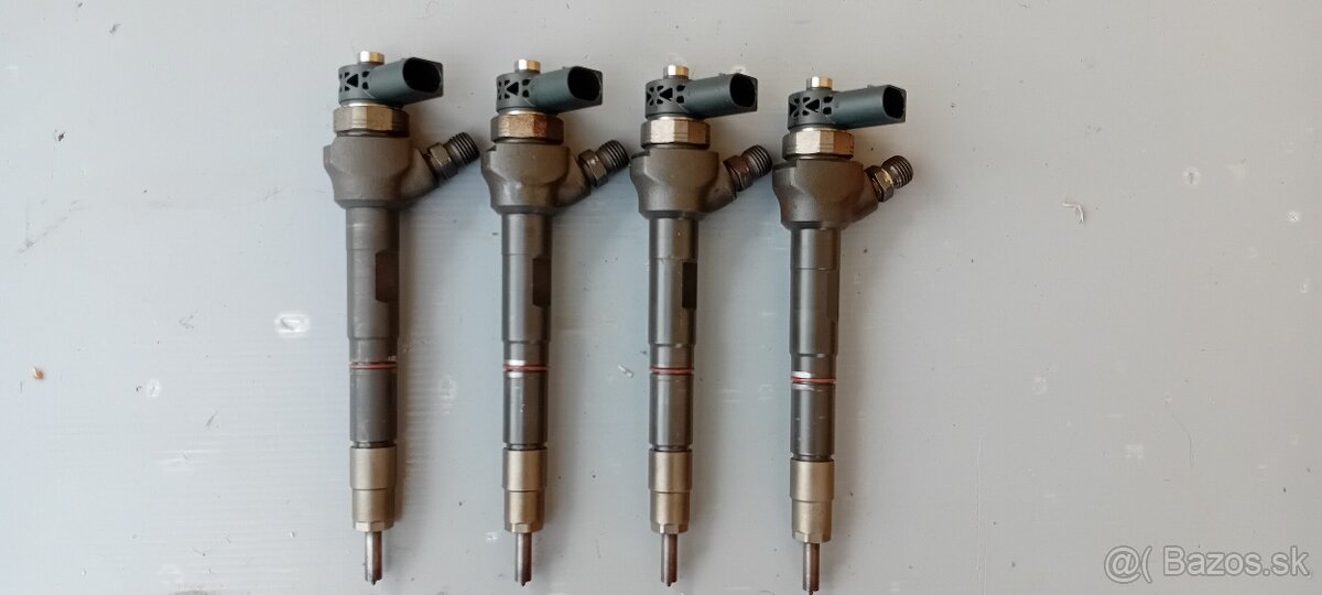 Vstrekovač CR Bosch 0445110477