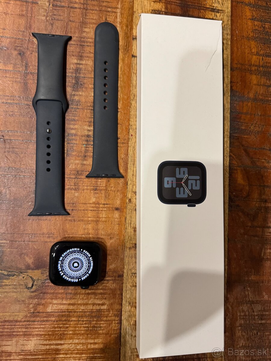 Predám Apple watch se (gen.2) 44mm Midnight