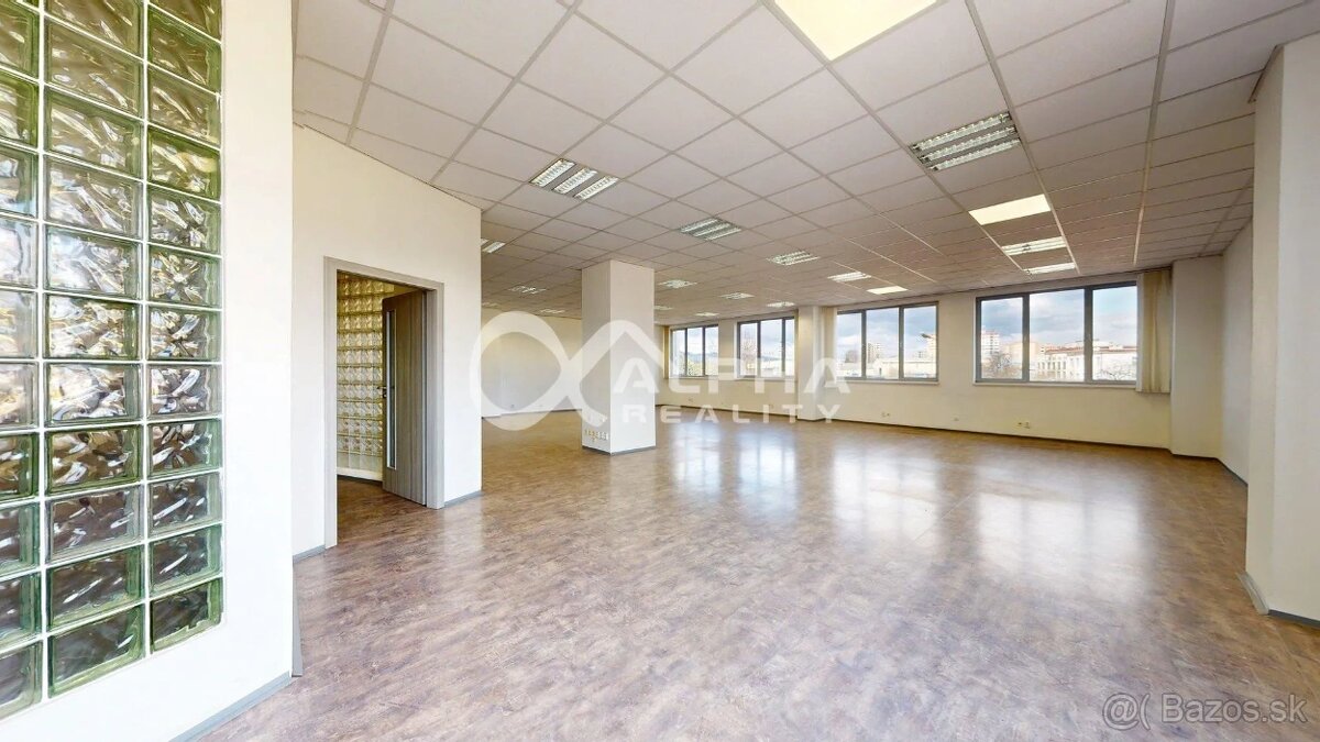 Prenájom: Polyfunkčný priestor, Radlinského, Spišská Nová Ve