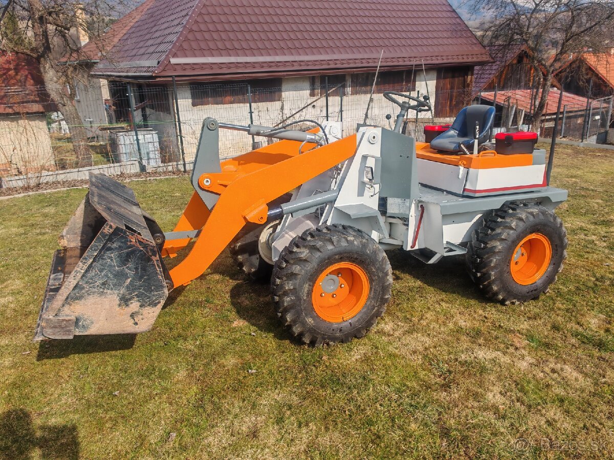 Japonský Nakladač TCM808 3,6T