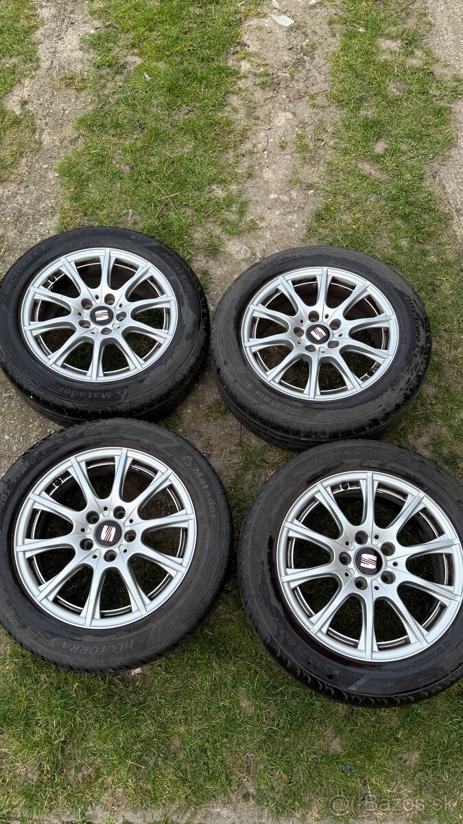 Elektróny s pneu, R16 205/55