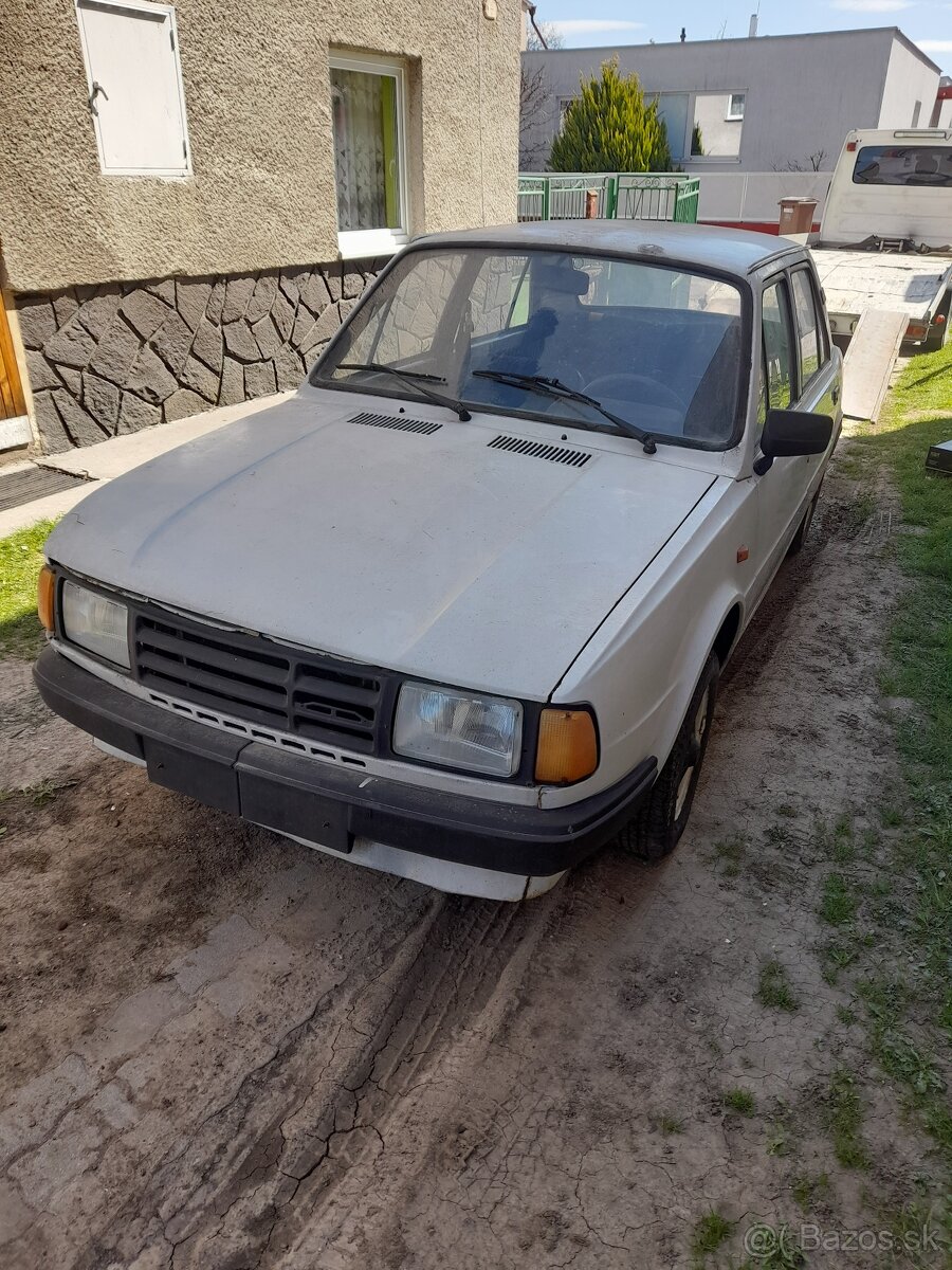 Predám škodu 120 s bez tp a spz