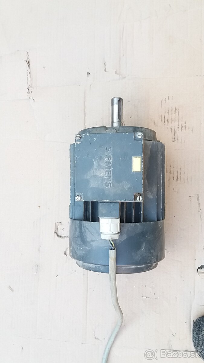 Predám elektromotor 750w,2800otmin