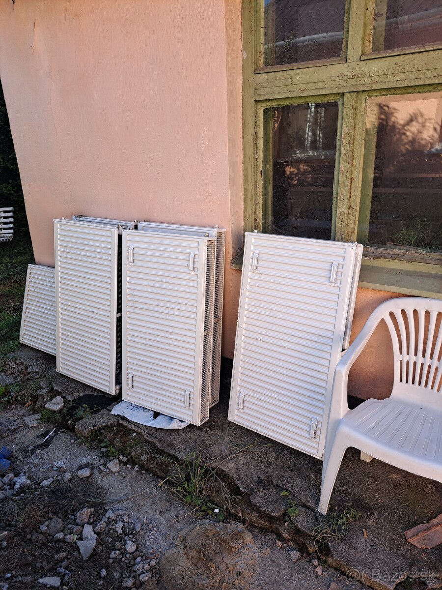 Radiátor Korado 55x1000 cm používaný minimálne