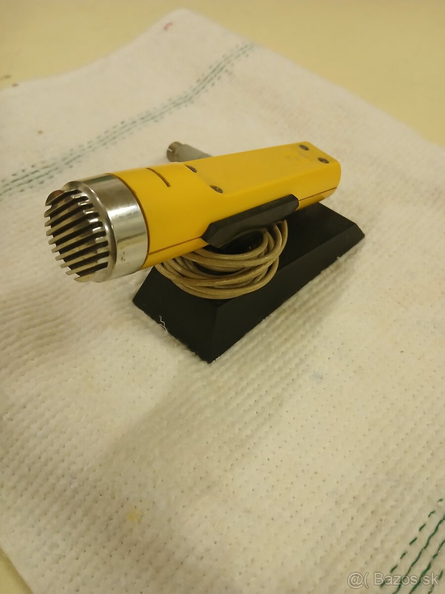 Retro mikrofon