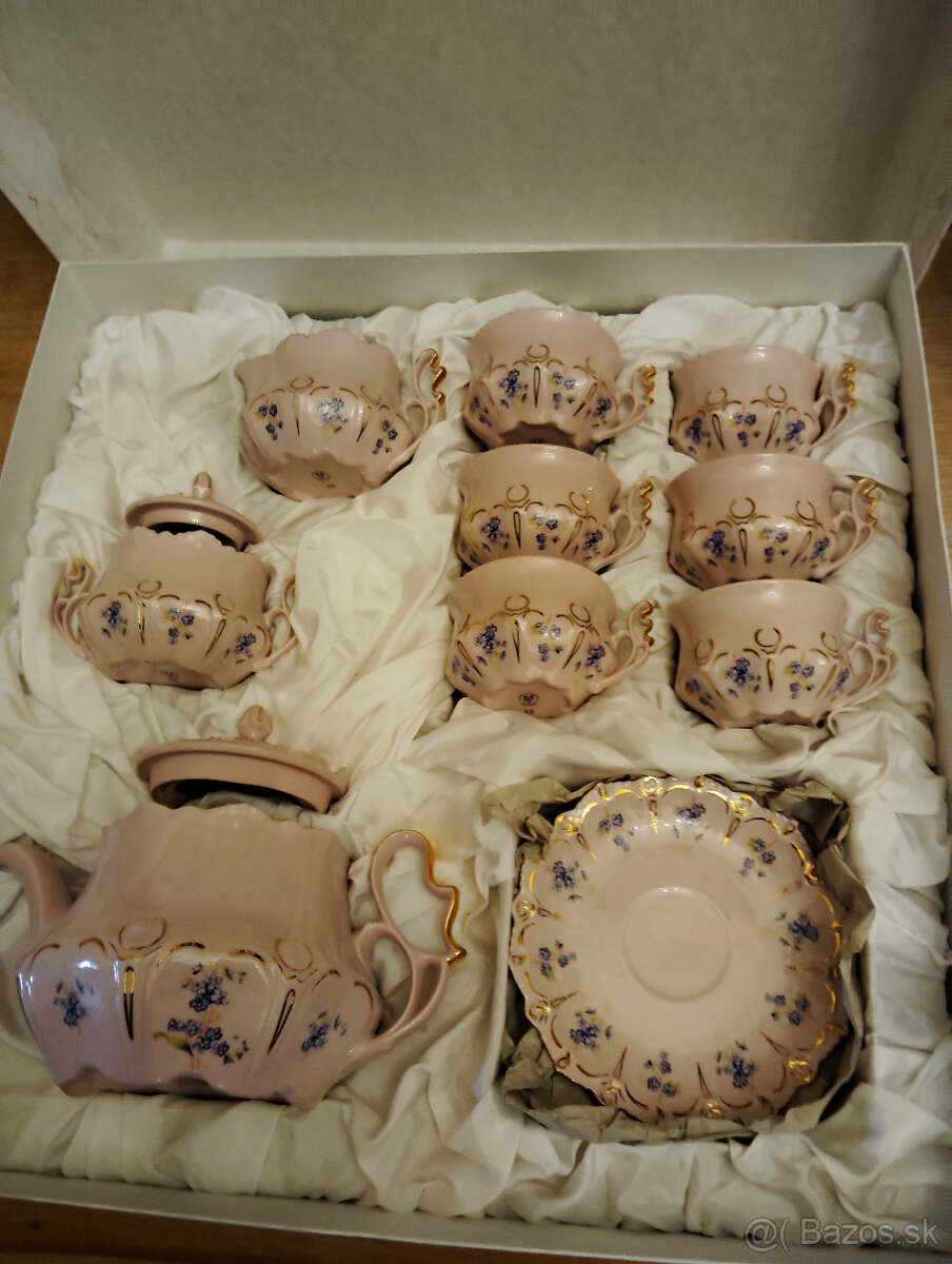 Chodov Ruzovy Porcelan.