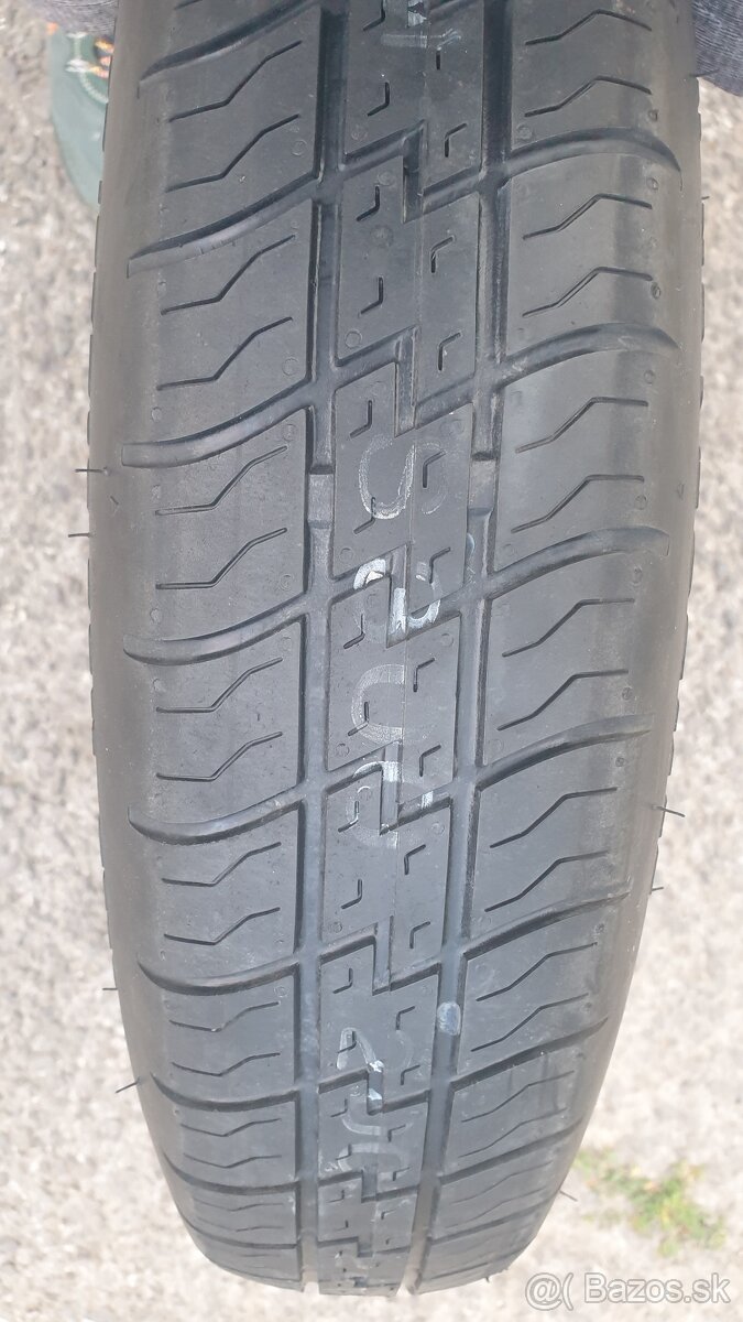 Rezervné koleso na Ford.