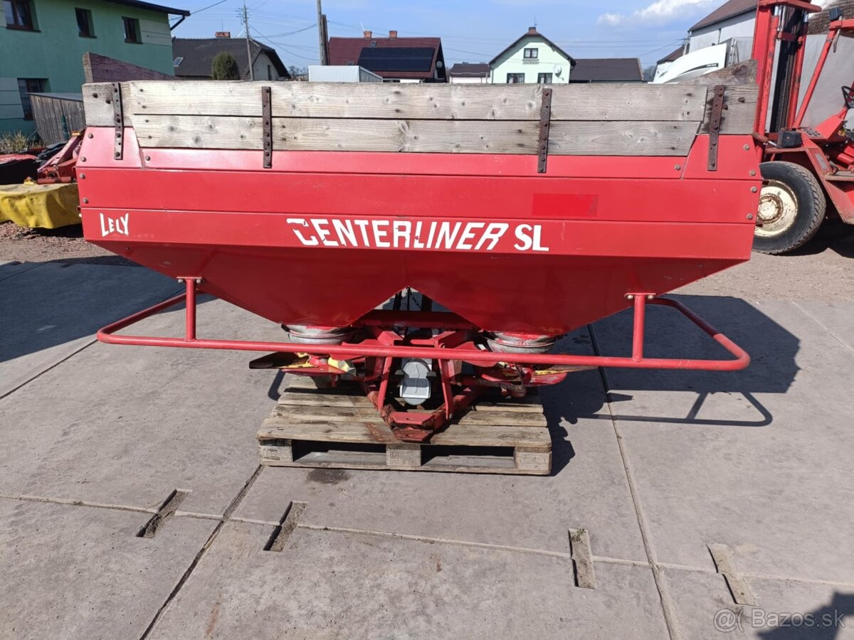 2000L Nizozemské rozmetadlo LELY CENTERLINER SL