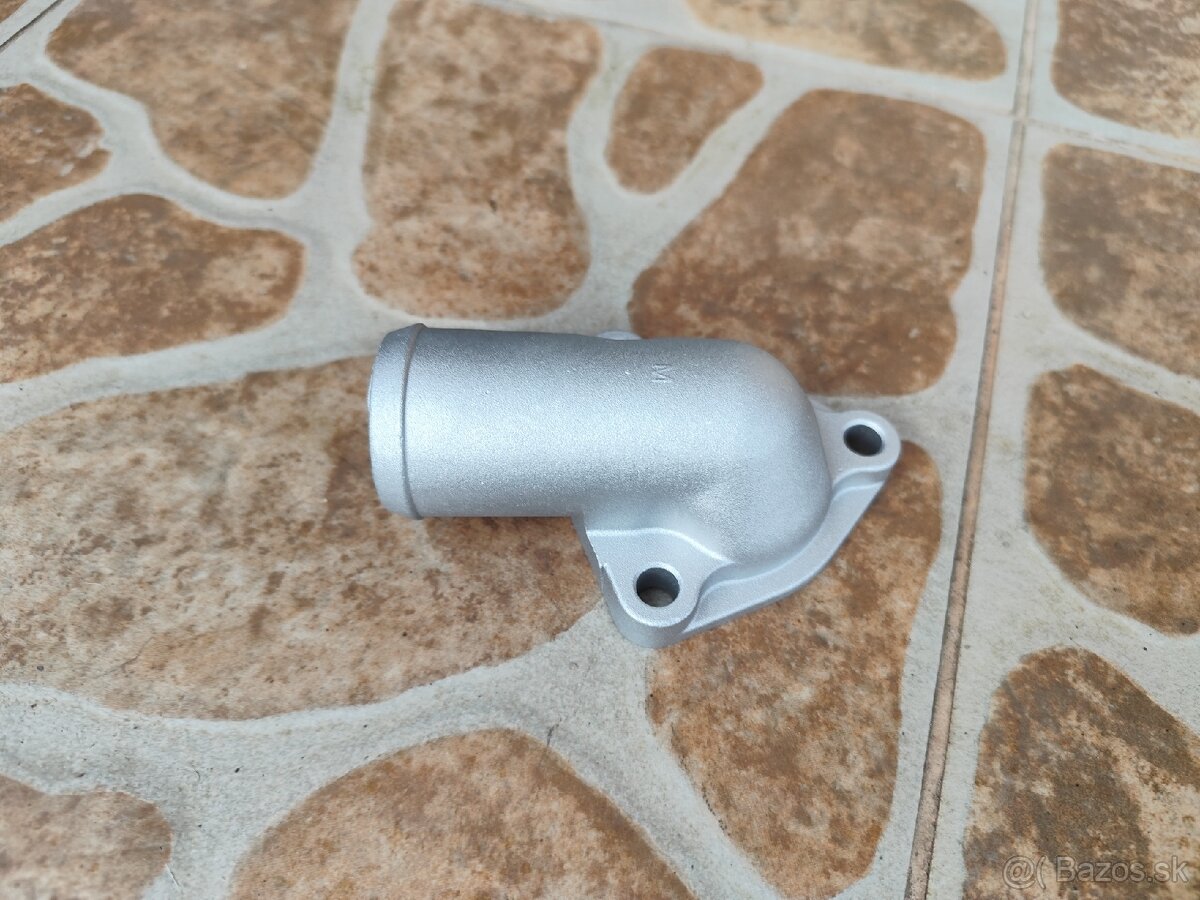 Veko termostatu Nissan Terrano - nové