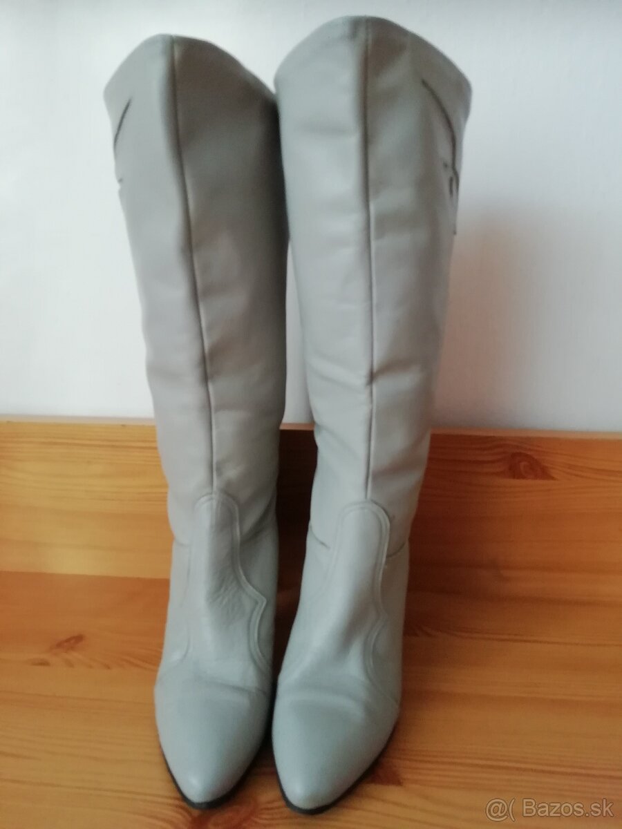 DÁMSKE KOŽENÉ ČIŽMY