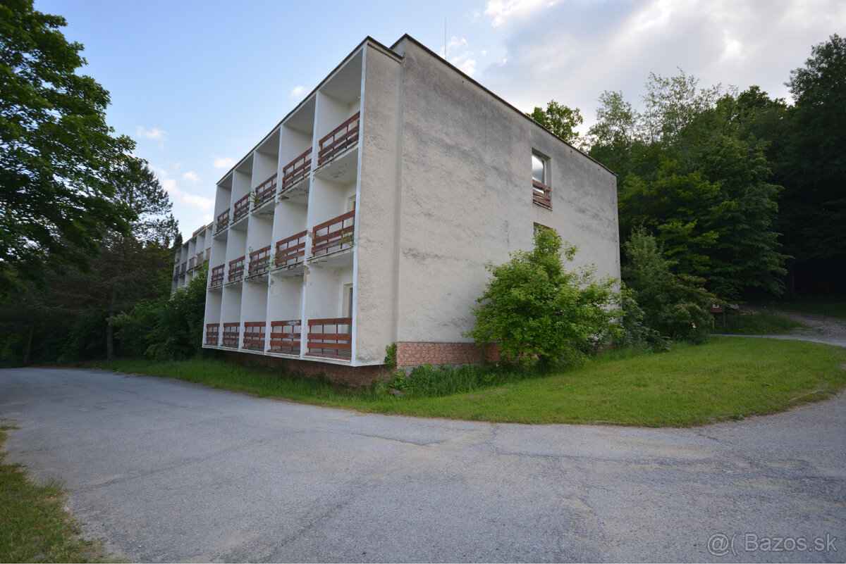 Hotel v krásnom prostredí s veľkým potenciálom, len 2 km od