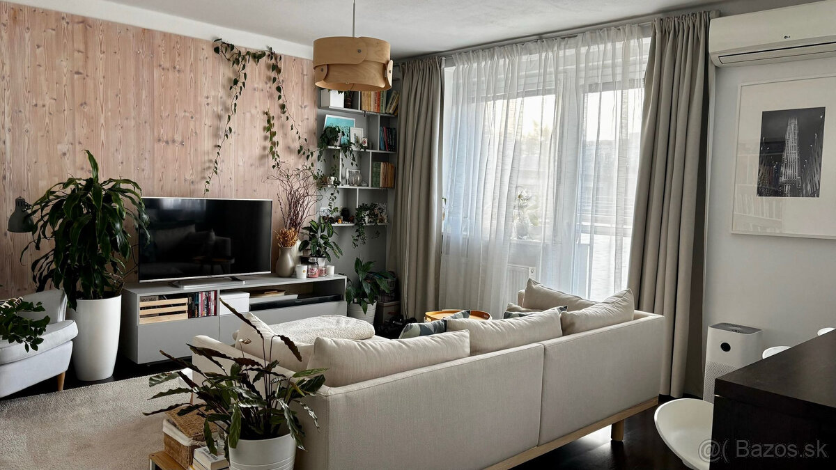 PREDAJ NÁDHERNÉHO 4-IZB. ZREKONŠTRUOVANÉHO BYTU S 2 BALKÓNMI