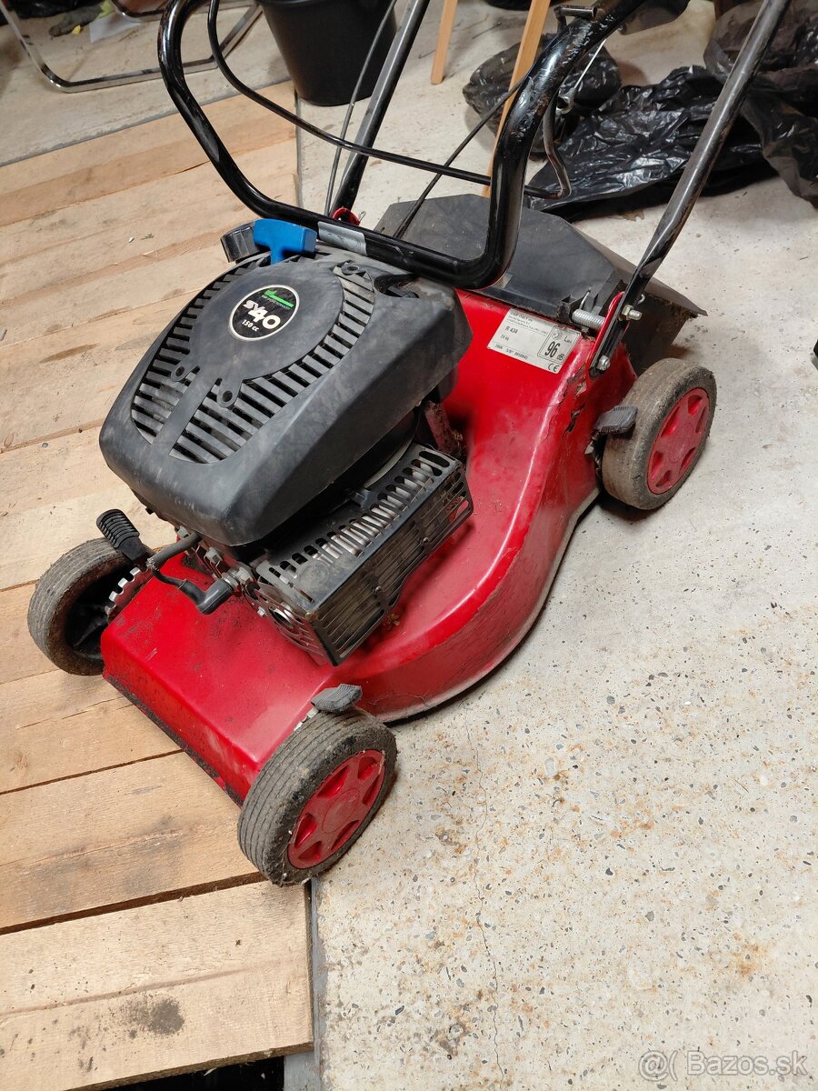 Benzinová kosačka