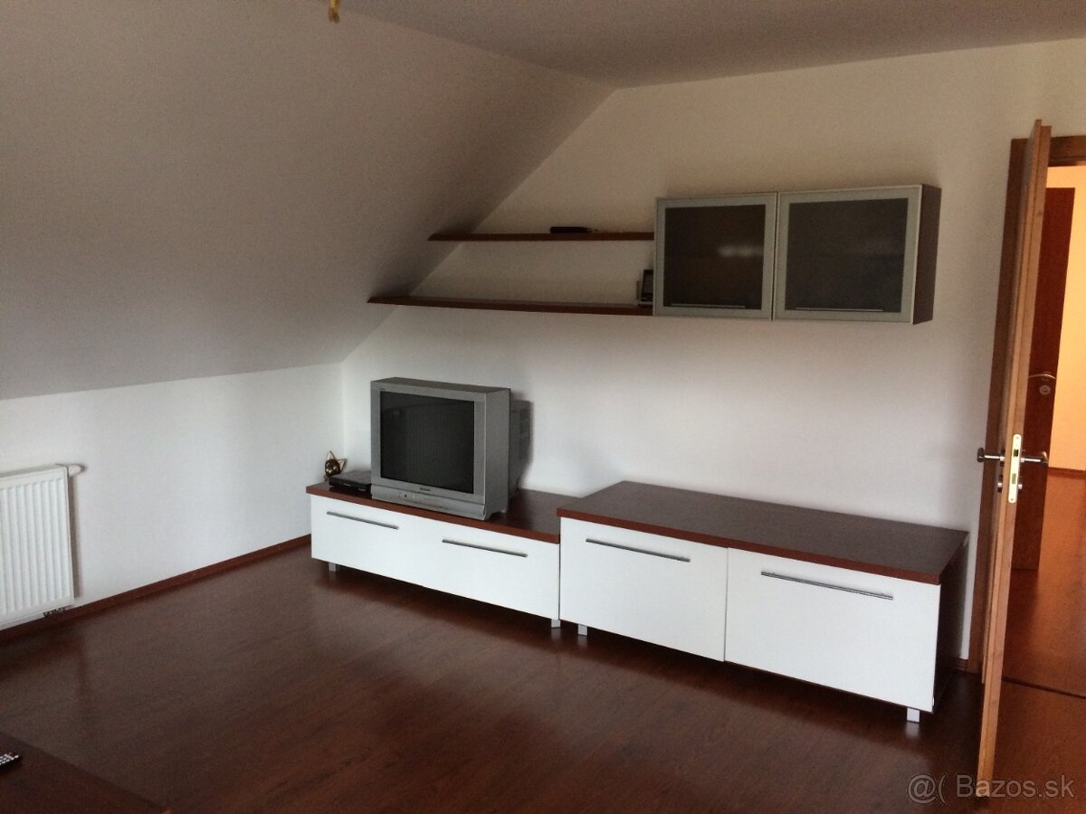 priestranný byt v obci Breza