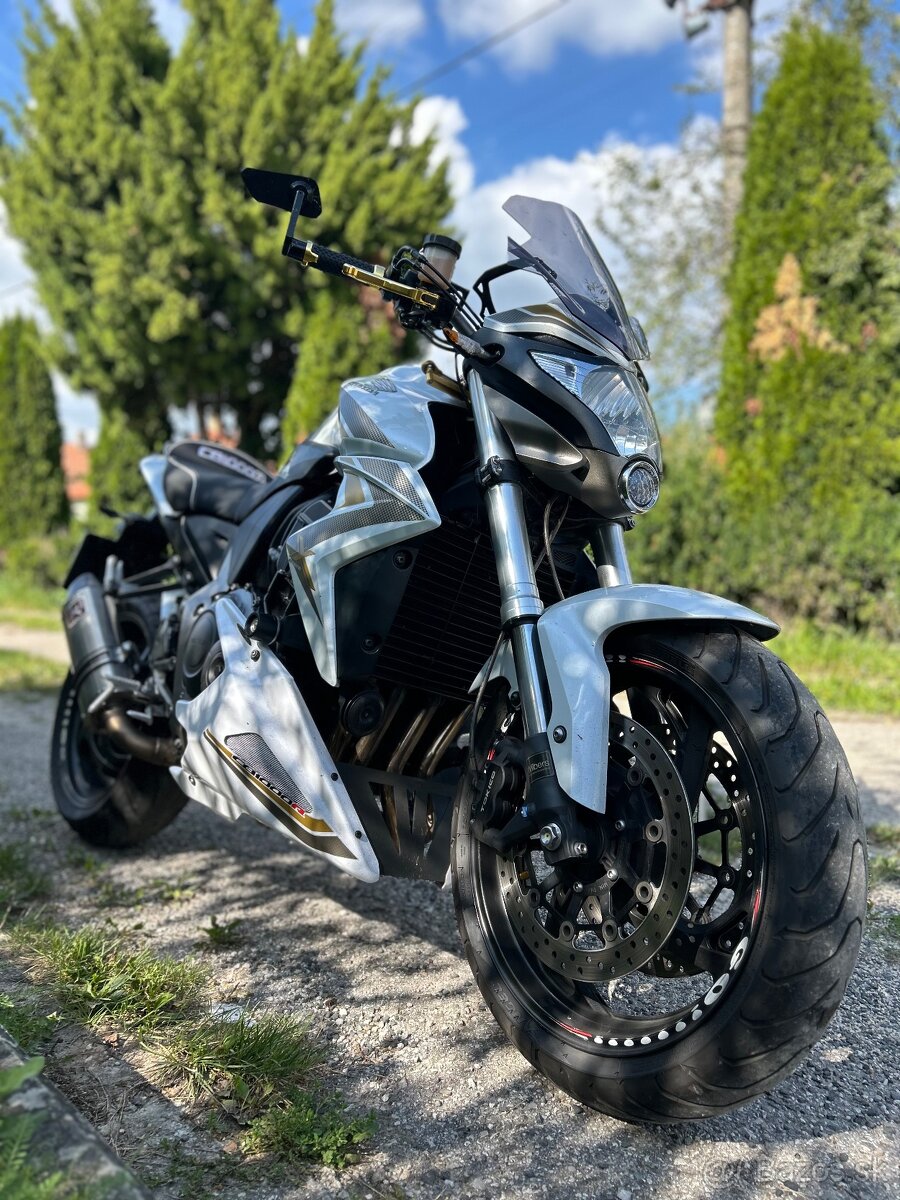 Honda CB1000R + grátis nova prilba Nolan v hodnote 200eur