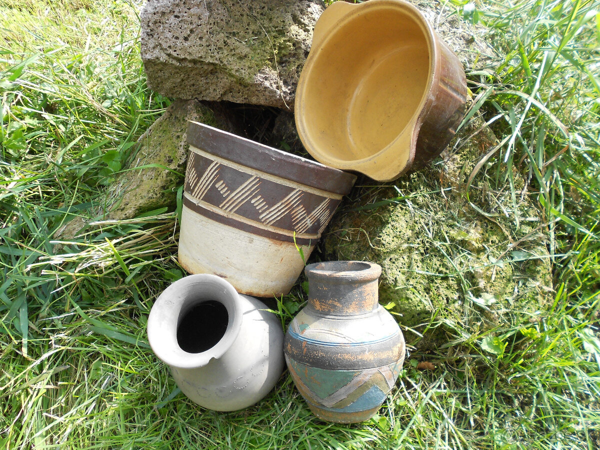 Predám dekoračné predmety,rámové píly