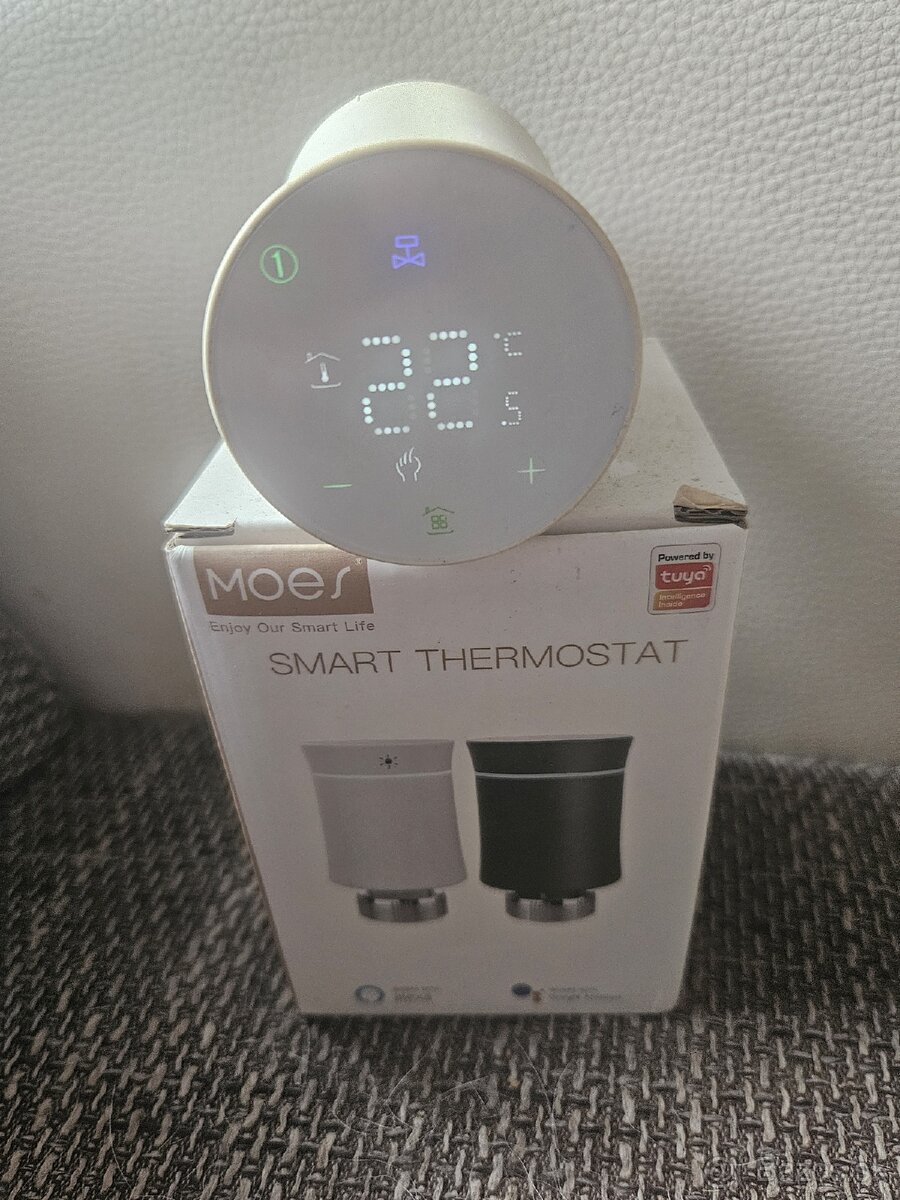 Predám termostatické smart hlavice Zigbee Moes + gateway