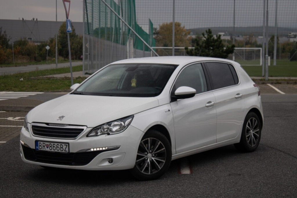Peugeot 308 1.2 e-THP 130k Allure