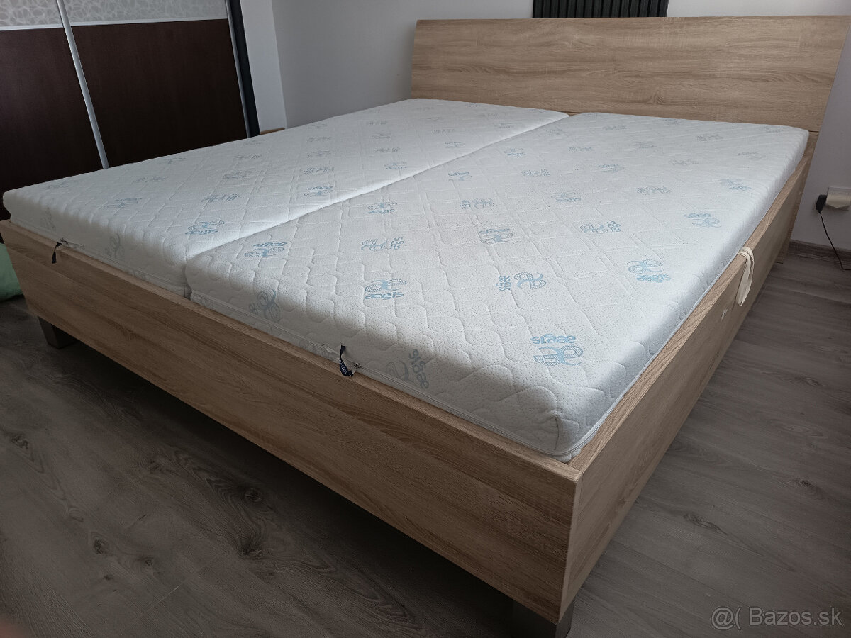 Manželská posteľ 200x180