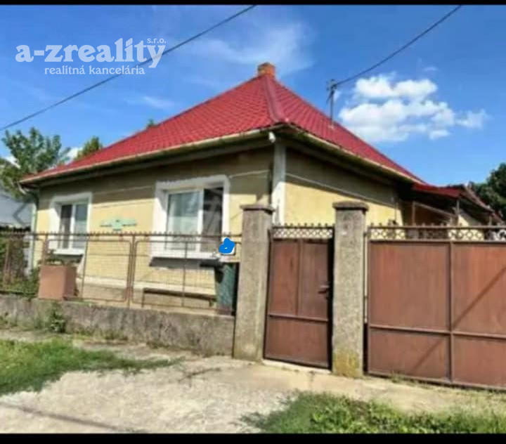 Ponúkame na predaj rod.dom vo Vlčanoch