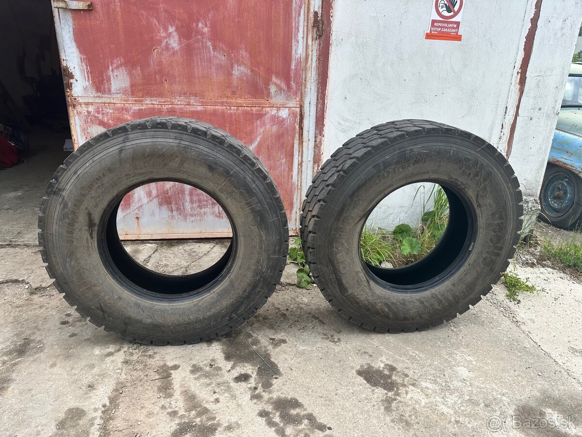 2ks pneu 315/80 r22,5