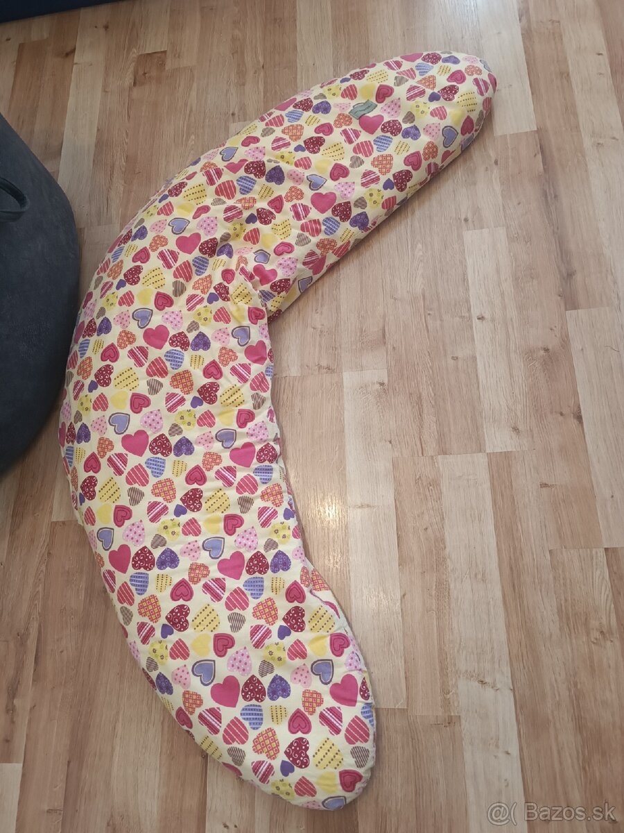 Vankúš na dojčenie