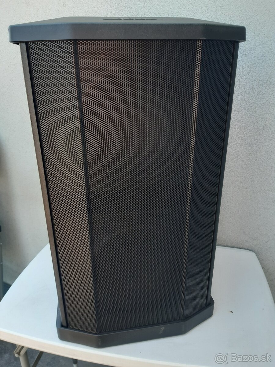 Aktivní Subwoofer Bose F1 (1 ks. ) slovy jeden kus