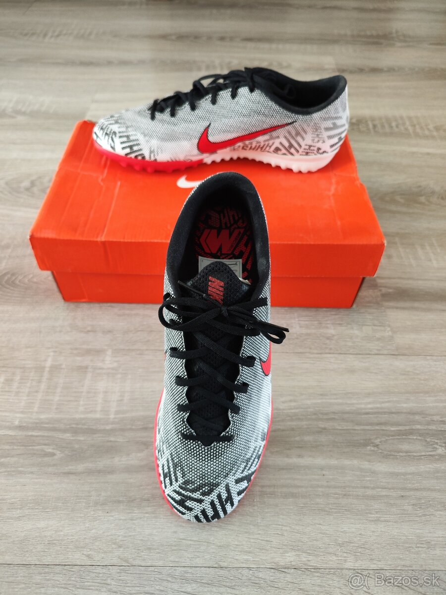 Kopačky NIKE VAPOR 12 ACADEMY NJR TF